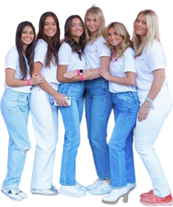 Een groepje van zes studentes. Ze kijken zelfbewust in de camera.